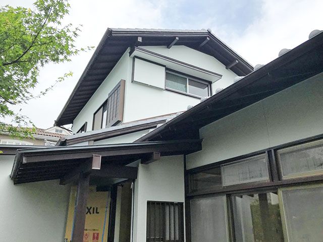 太宰府市連歌屋のリノベ進捗｜外観も建具もゴールが見えてきました。ただ・・・